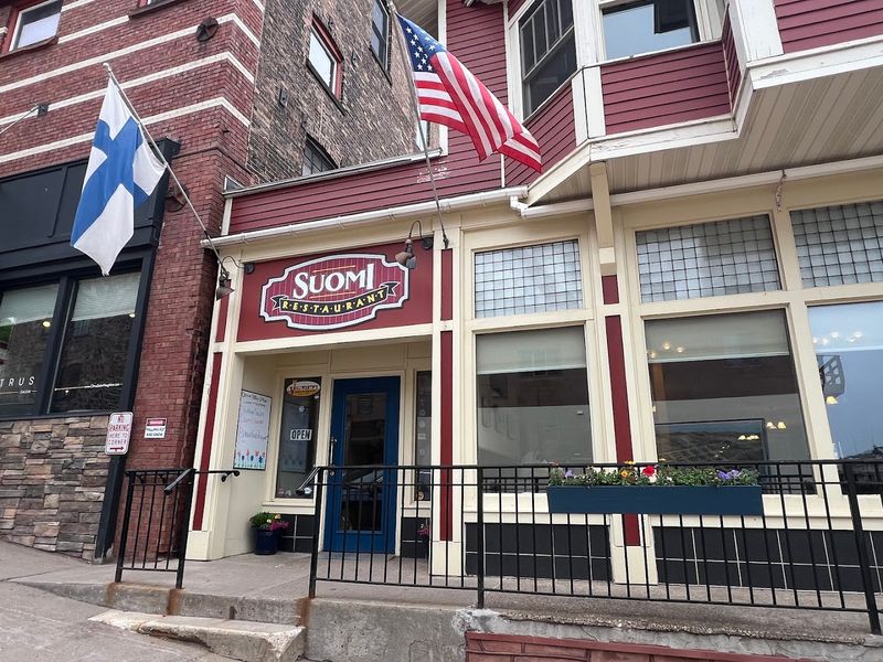 Suomi Home Bakery & Restaurant