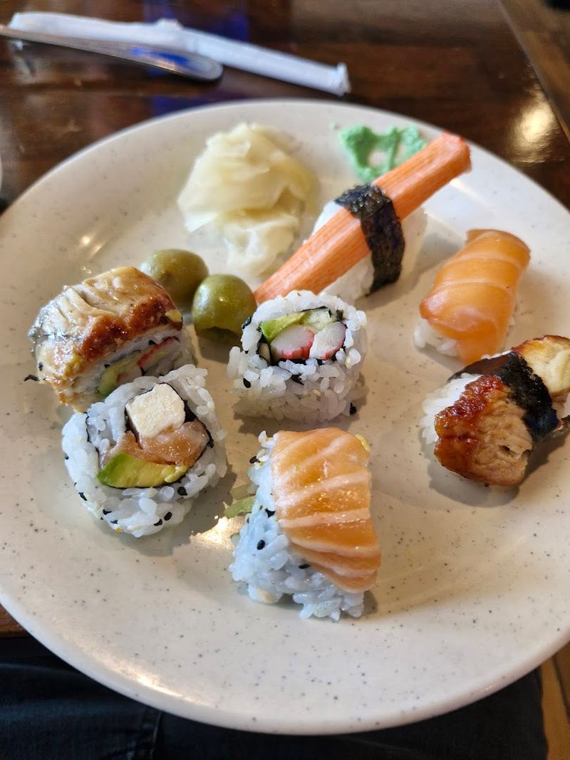 Sushi, Seafood, and the Japanese Side of the Buffet Sushi, Seafood, and the Japanese Side of the Buffet