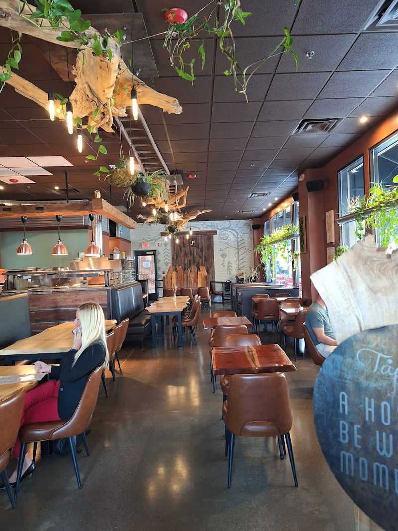 Taproot Cider House, Traverse City