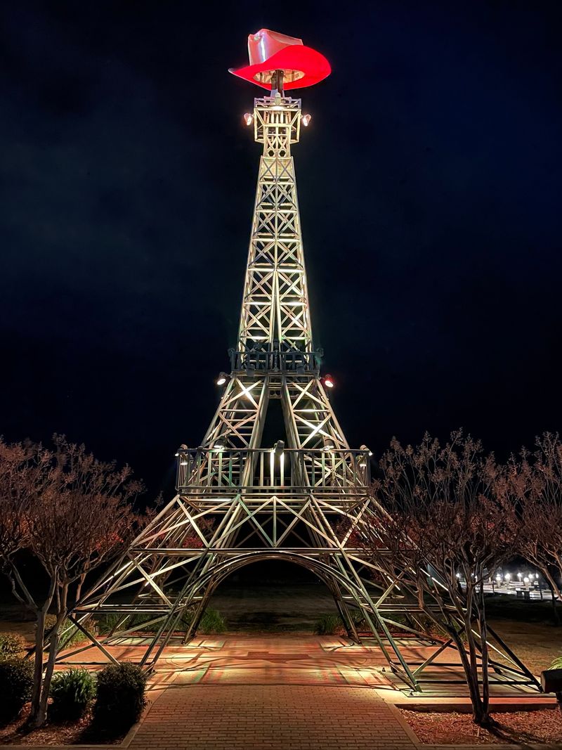 Texas Eiffel Tower (Paris) Texas Eiffel Tower (Paris)