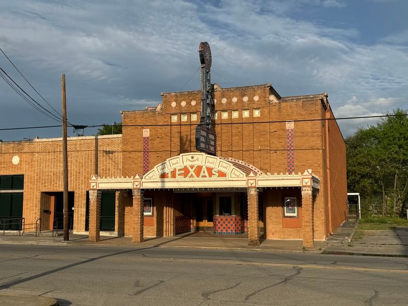Texas Theatre of Seguin
