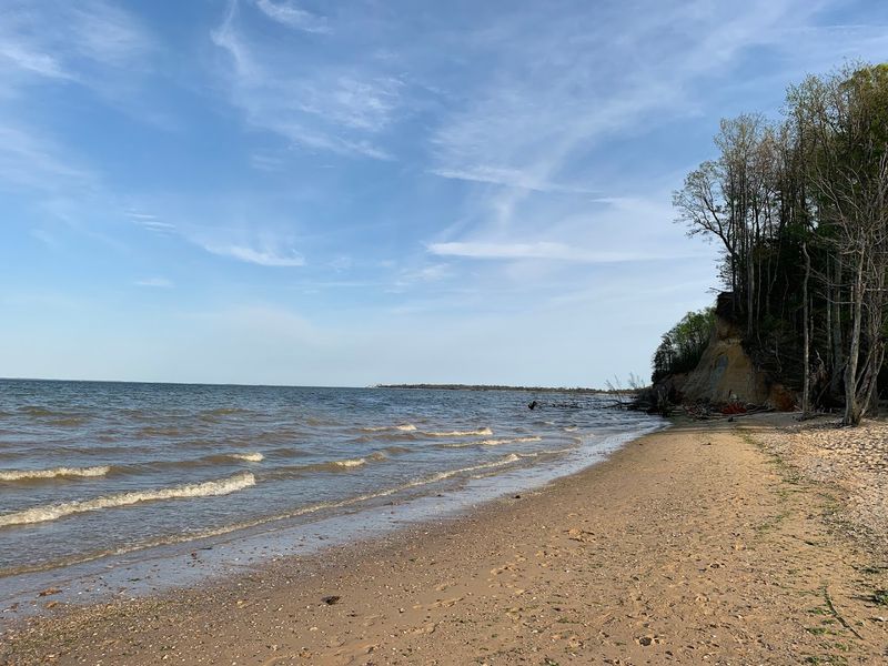 The Beach Is Small, Natural, and Surprisingly Memorable The Beach Is Small, Natural, and Surprisingly Memorable