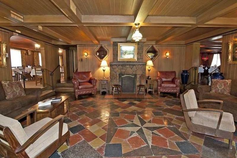 The Eastwood Inn (Ligonier)