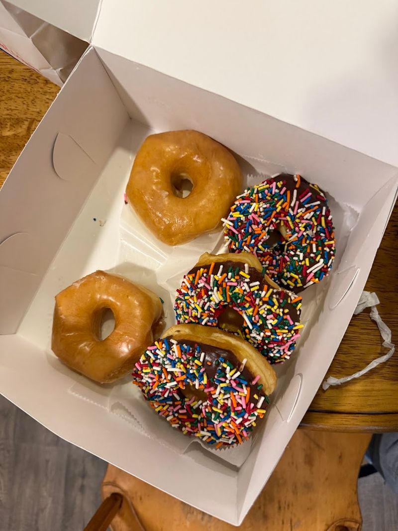 The Famous Glazed Donut Everyone Talks About The Famous Glazed Donut Everyone Talks About