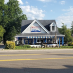 The Fried Shrimp At This Tennessee Seafood Spot Has People Coming Back For More
