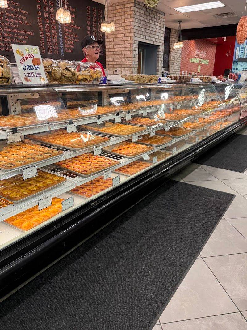 The Kolache Counter That Stops Traffic
