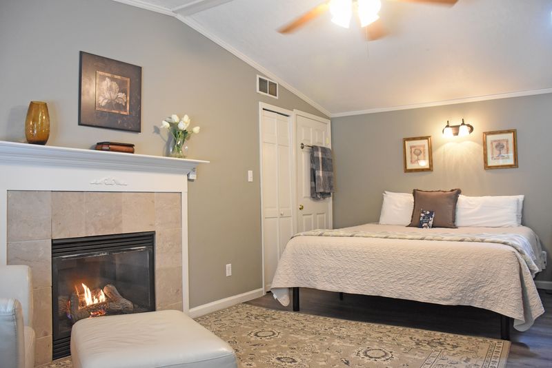 The Nantucket Room: A Private Balcony and Garden Views Included