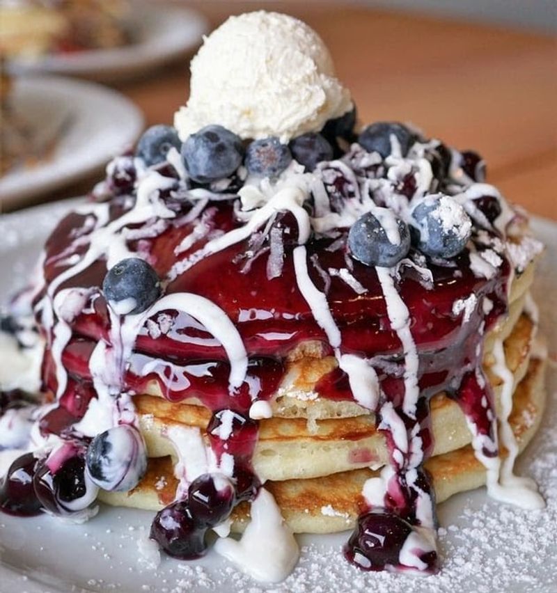 The New Jersey Pancake Spot That Treats Breakfast Like a Spectacle The New Jersey Pancake Spot That Treats Breakfast Like a Spectacle