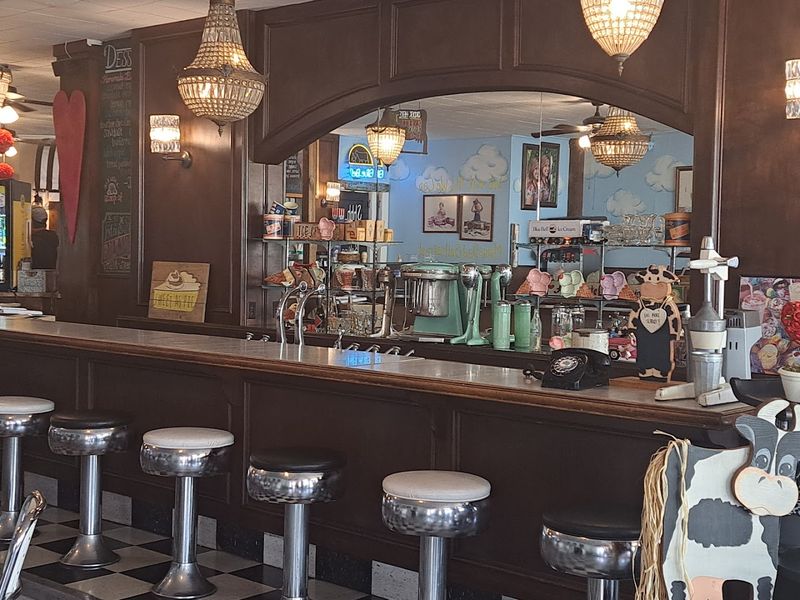 The Old-Fashioned Soda Fountain Experience You Can't Get Anywhere Else