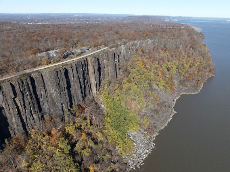The Palisades - Alpine/Hudson River The Palisades - Alpine/Hudson River