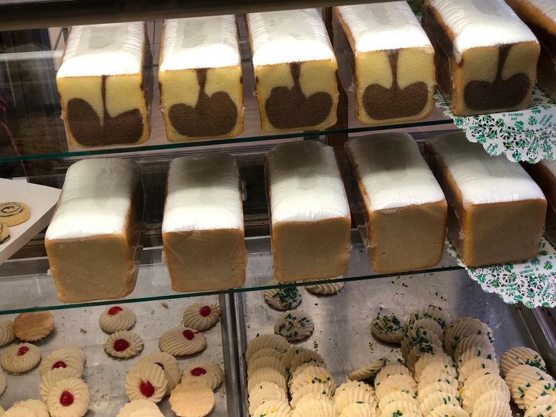 The Pound Cake That Built the Legend