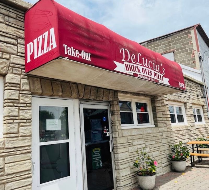 The Raritan Pizza Spot That Became a National Obsession