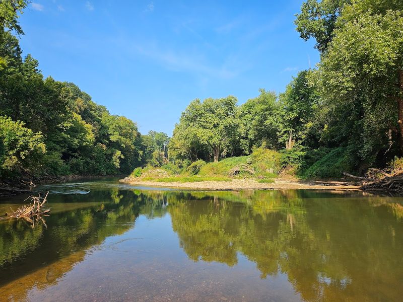The Red River Views Add Quiet, Unexpected Beauty The Red River Views Add Quiet, Unexpected Beauty