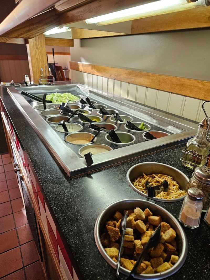 The Salad Bar and Sit-Down Ritual Still Matter