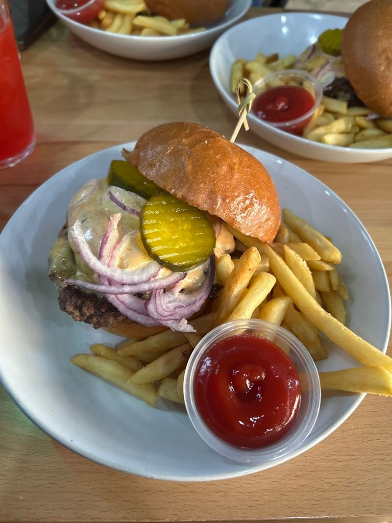The Smash Burgers That Made Locals Rethink Their Go-To Order