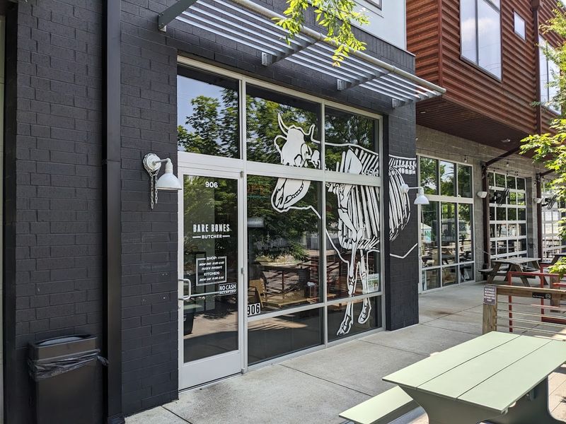 The Tennessee Shop Where Dinner Plans Can Start With a Sandwich The Tennessee Shop Where Dinner Plans Can Start With a Sandwich