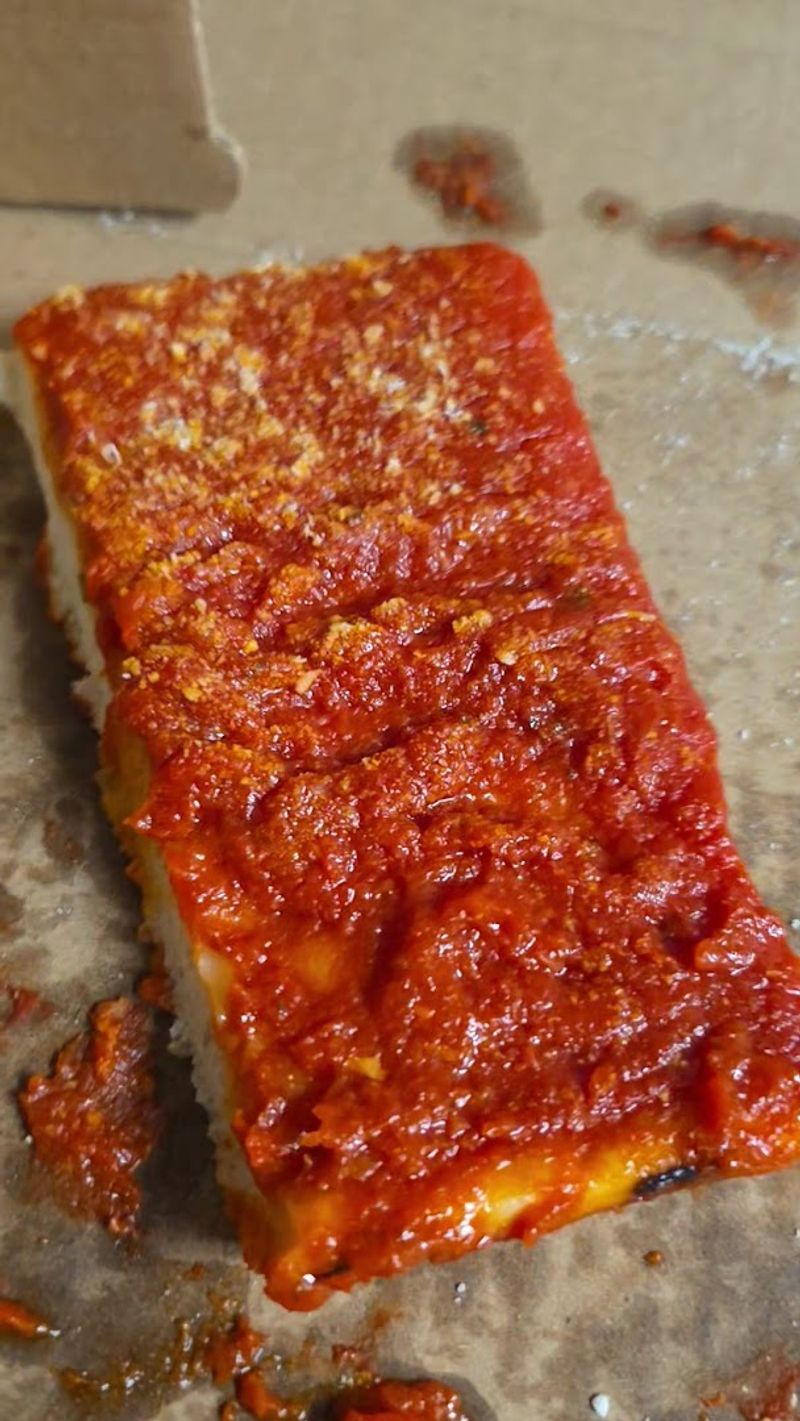 The sauce and crust make the difference
