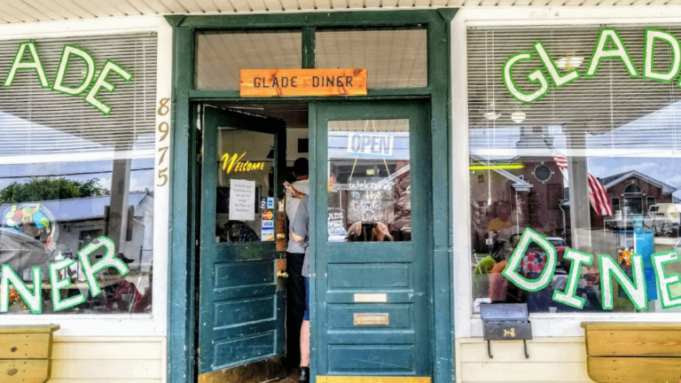 These 11 Tennessee Spots Serve Chicken and Dumplings Worth the Drive