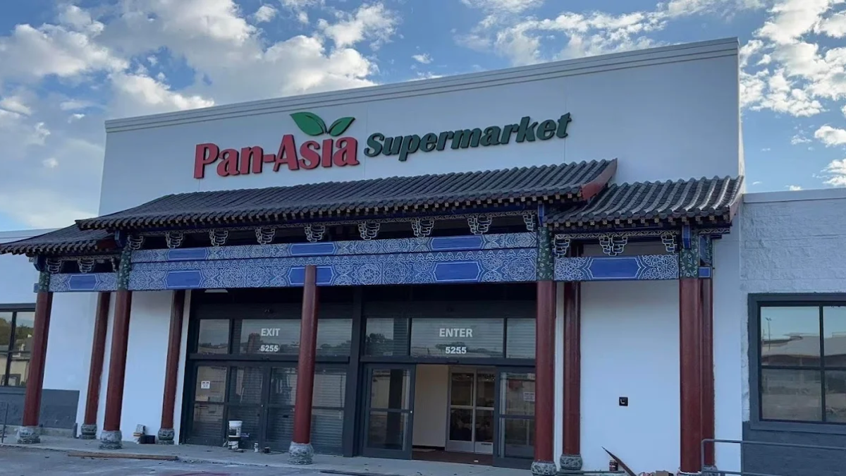 This 5-Acre Tennessee Market Feels Like A Food Trip Around The World