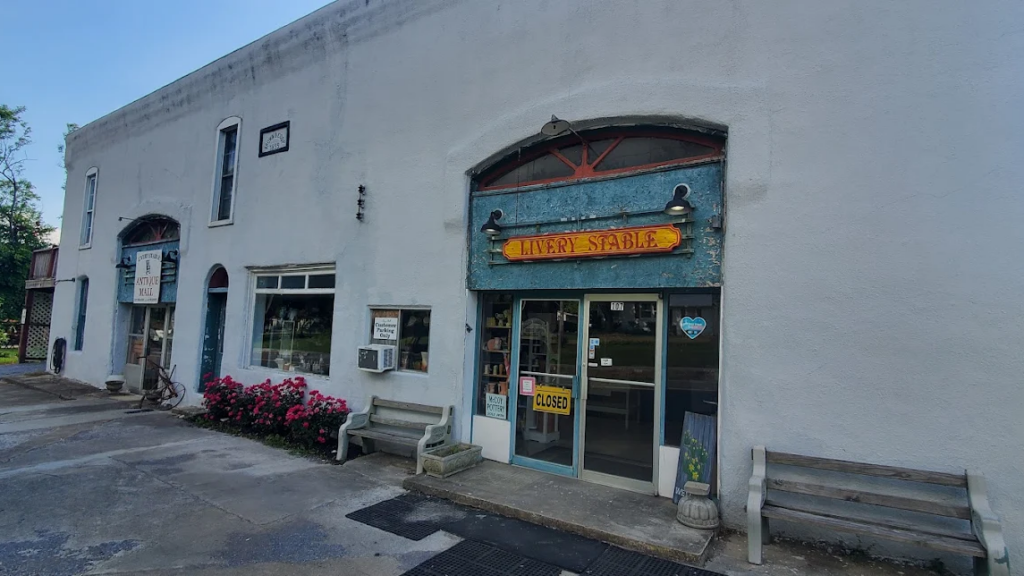 This Historic Tennessee Small Town Is Made for a Charming Weekend Getaway