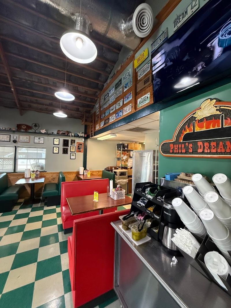 This Kingsport BBQ Favorite Started With One Smoker and a Big Dream