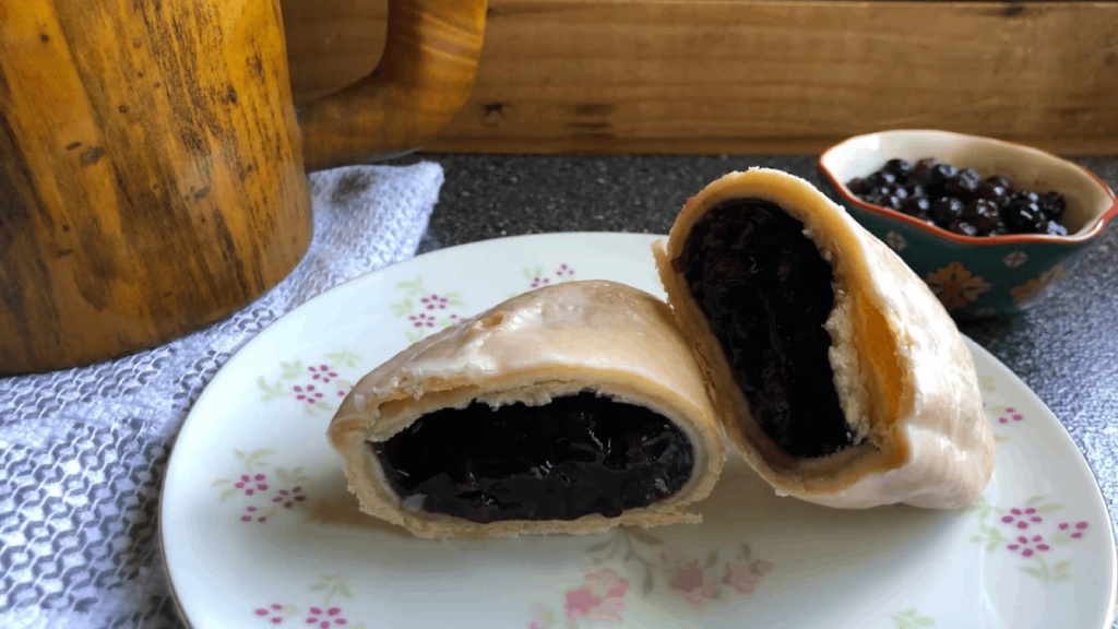 This Small Tennessee Bakery Serves Fried Pies Worth Crossing the State For