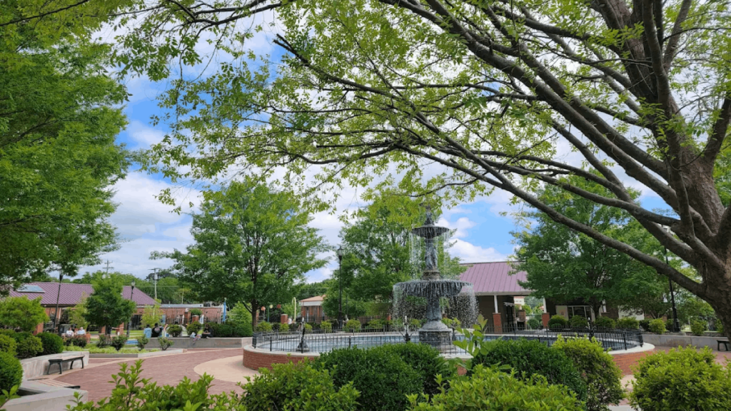 This Small Tennessee Town Might Be the Catfish Capital of the World