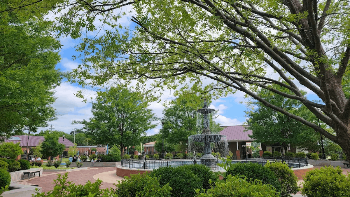 This Small Tennessee Town Might Be the Catfish Capital of the World