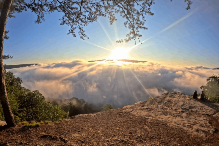 This Tennessee Viewpoint Is Made for Unforgettable Sunset Moments