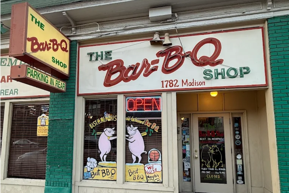 This Unassuming Tennessee BBQ Joint Serves A Pulled Pork Sandwich You Won't Forget