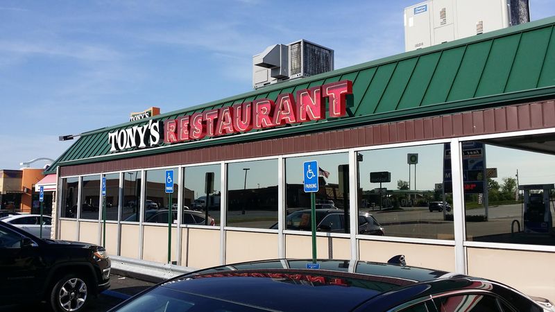 Tony's I-75 Restaurant, Birch Run
