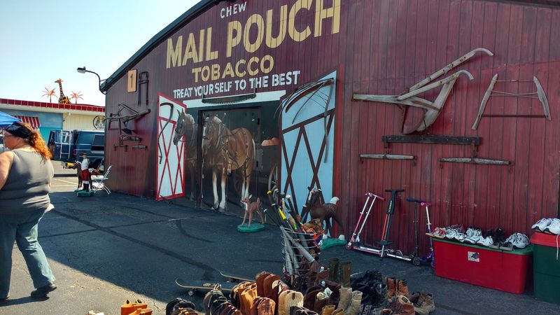 Traders World Market, Monroe