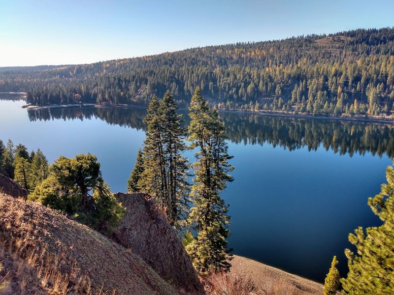 Where the Lake Sets the Mood Where the Lake Sets the Mood