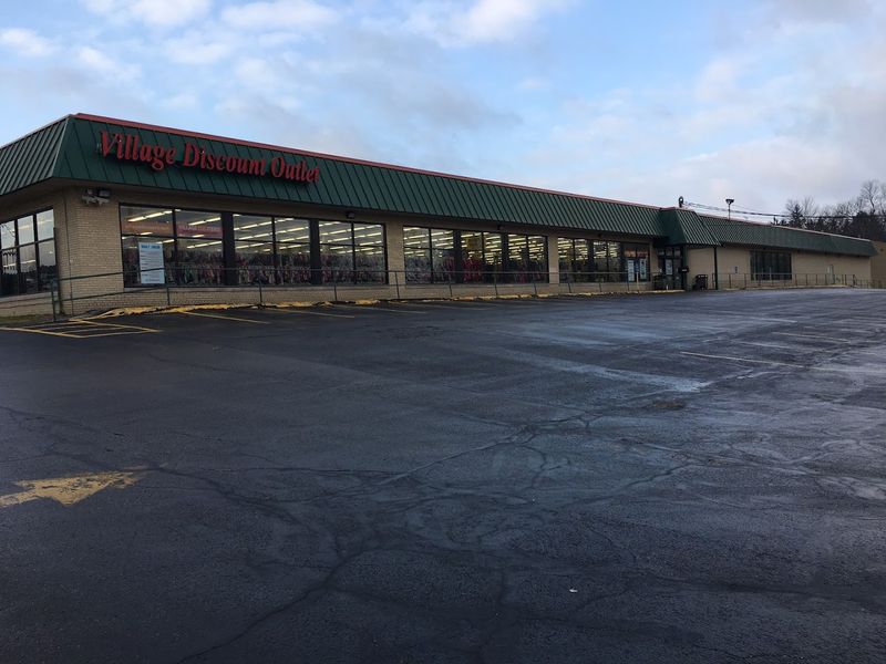 Village Discount Outlet, Cuyahoga Falls, OH Village Discount Outlet, Cuyahoga Falls, OH