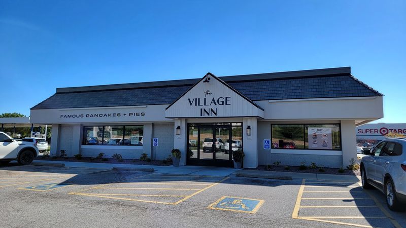 Village Inn - Omaha