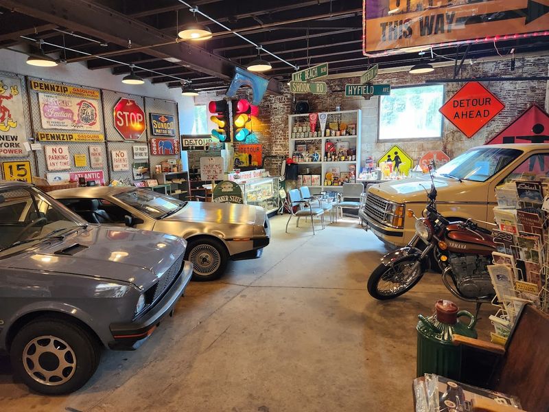 Vintage cars and oversized conversation pieces Vintage cars and oversized conversation pieces