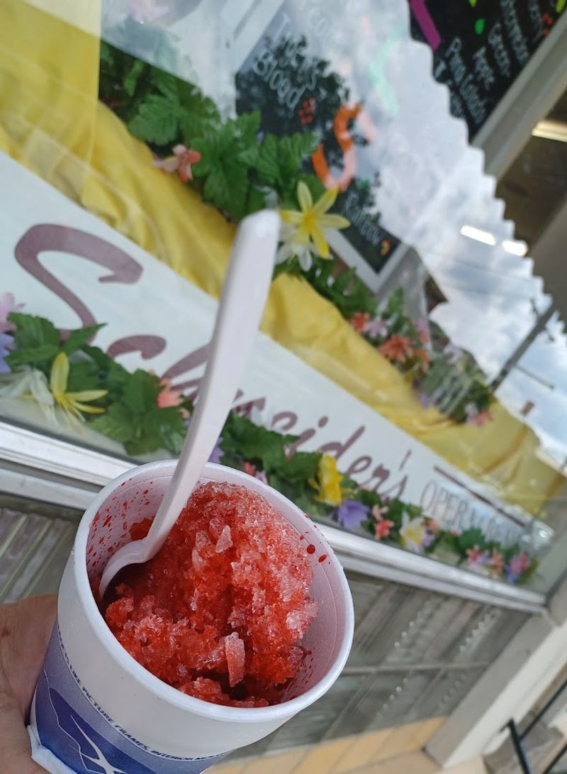 The Old-School Ice Ball You Should Not Skip in Kentucky The Old-School Ice Ball You Should Not Skip in Kentucky
