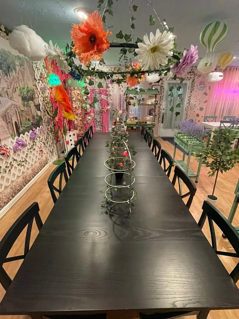 Wallace & Davis Enchanted English Tea Room, Lahaska