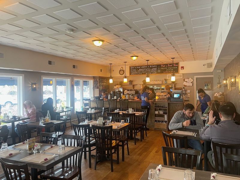 Why Blue Cafe Has Become a Breakfast Pilgrimage in Basking Ridge