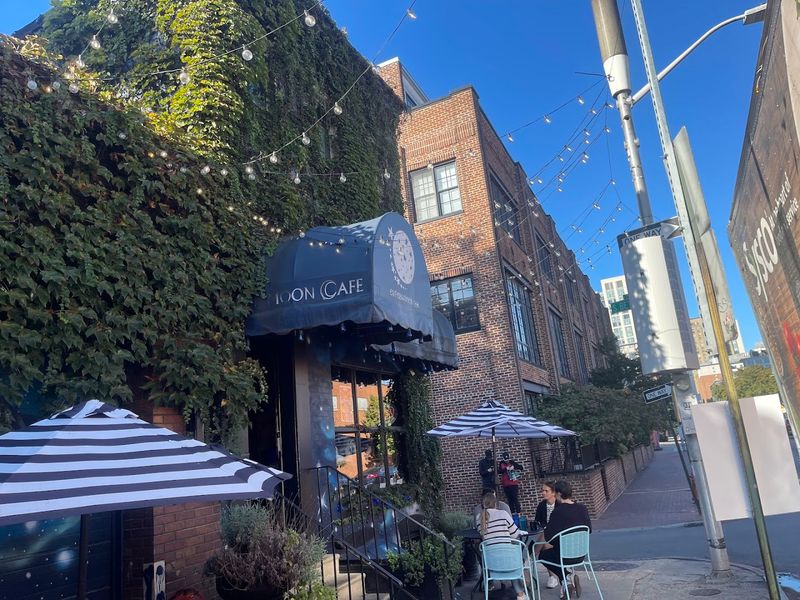 Why Blue Moon Cafe stays with you Why Blue Moon Cafe stays with you