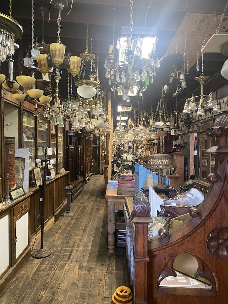 Why Decorators And DIY Lovers Can Spend Hours Exploring Here Why Decorators And DIY Lovers Can Spend Hours Exploring Here