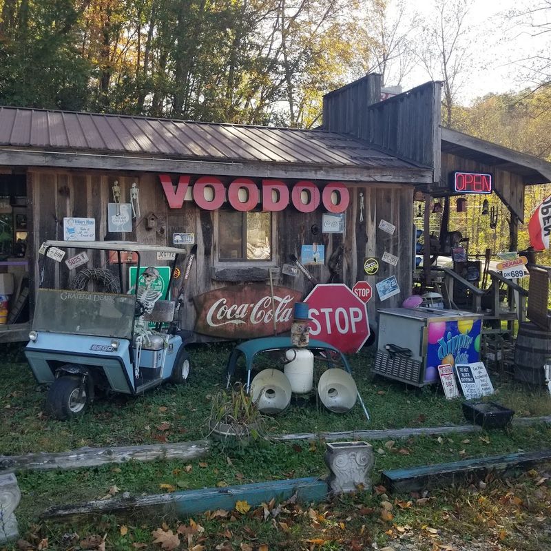 Why Docs 321 Cafe & Marketplace Belongs on Your Tennessee Food Road Trip List Why Docs 321 Cafe & Marketplace Belongs on Your Tennessee Food Road Trip List