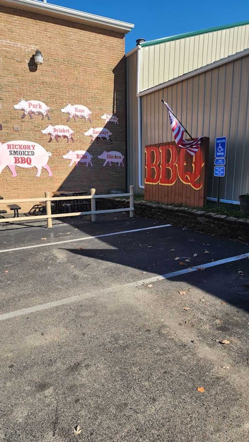 Why Fatback’s Barbecue Stands Out In Dayton Why Fatback’s Barbecue Stands Out In Dayton