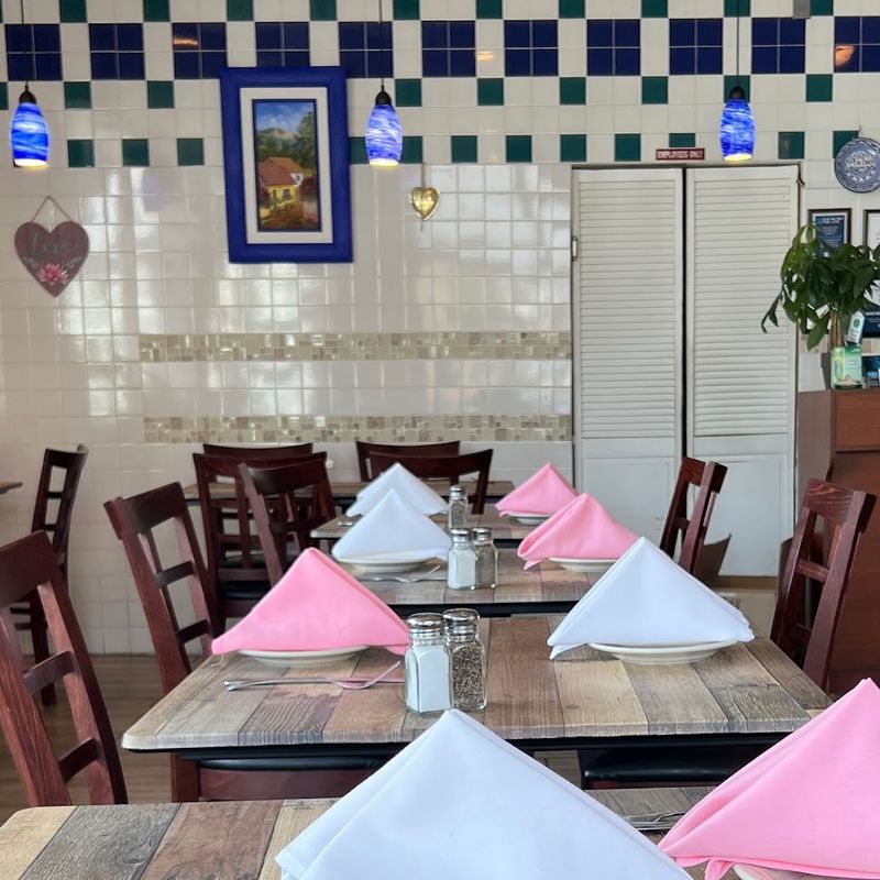 Why Oasis Mexican Grill Feels Cozy Without Trying Too Hard Why Oasis Mexican Grill Feels Cozy Without Trying Too Hard