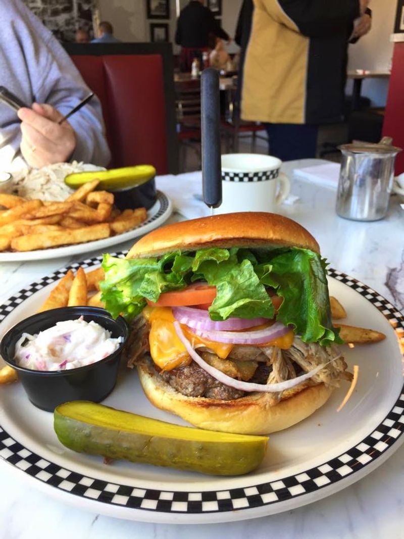 Why This Spot Is Made for Hungry Road-Trippers Why This Spot Is Made for Hungry Road-Trippers