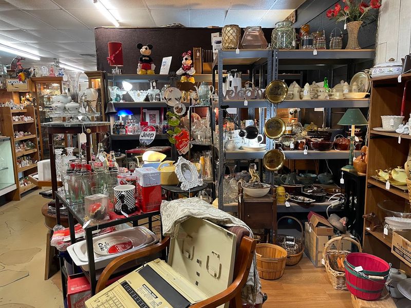 Why This Underrated Antique Store Is Worth Taking Your Time For