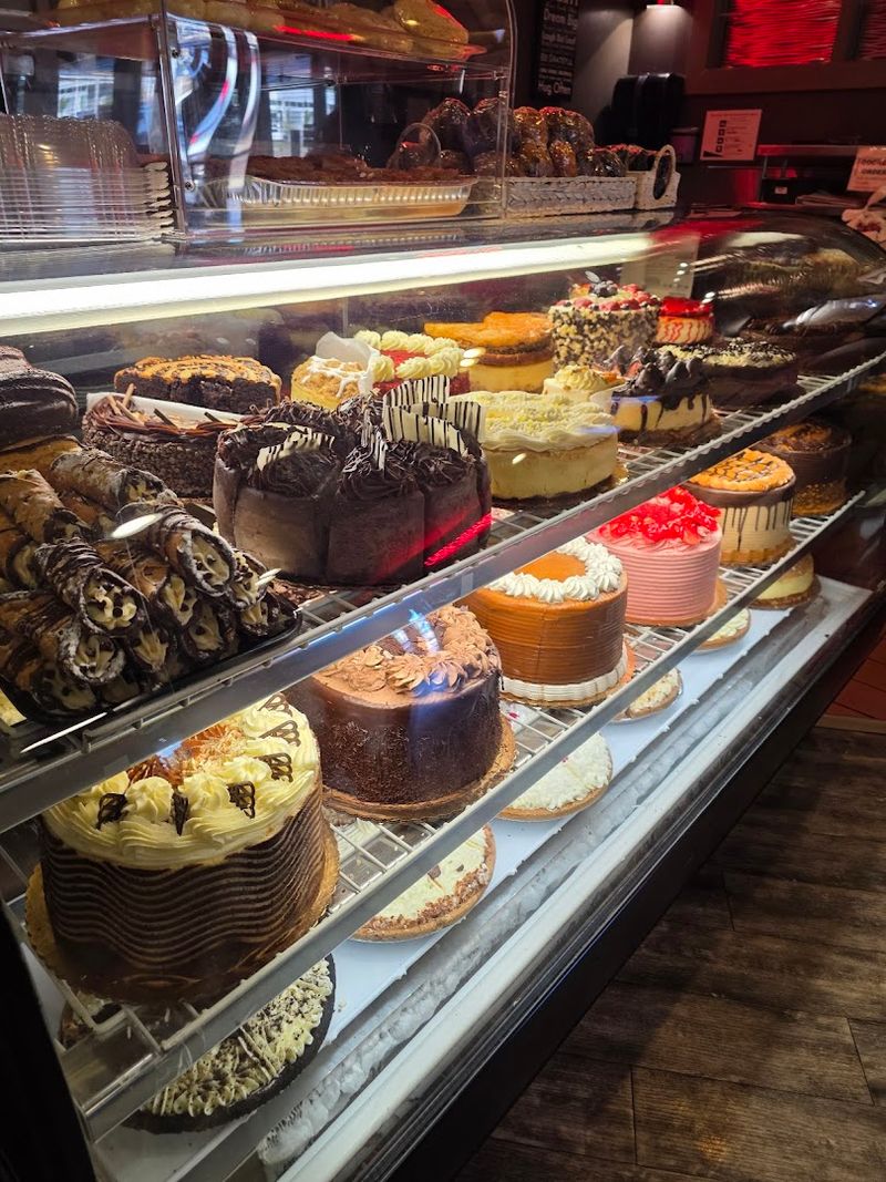 Why the cheesecake gets everyone talking Why the cheesecake gets everyone talking