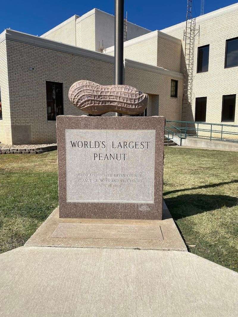 World’s Largest Peanut World’s Largest Peanut