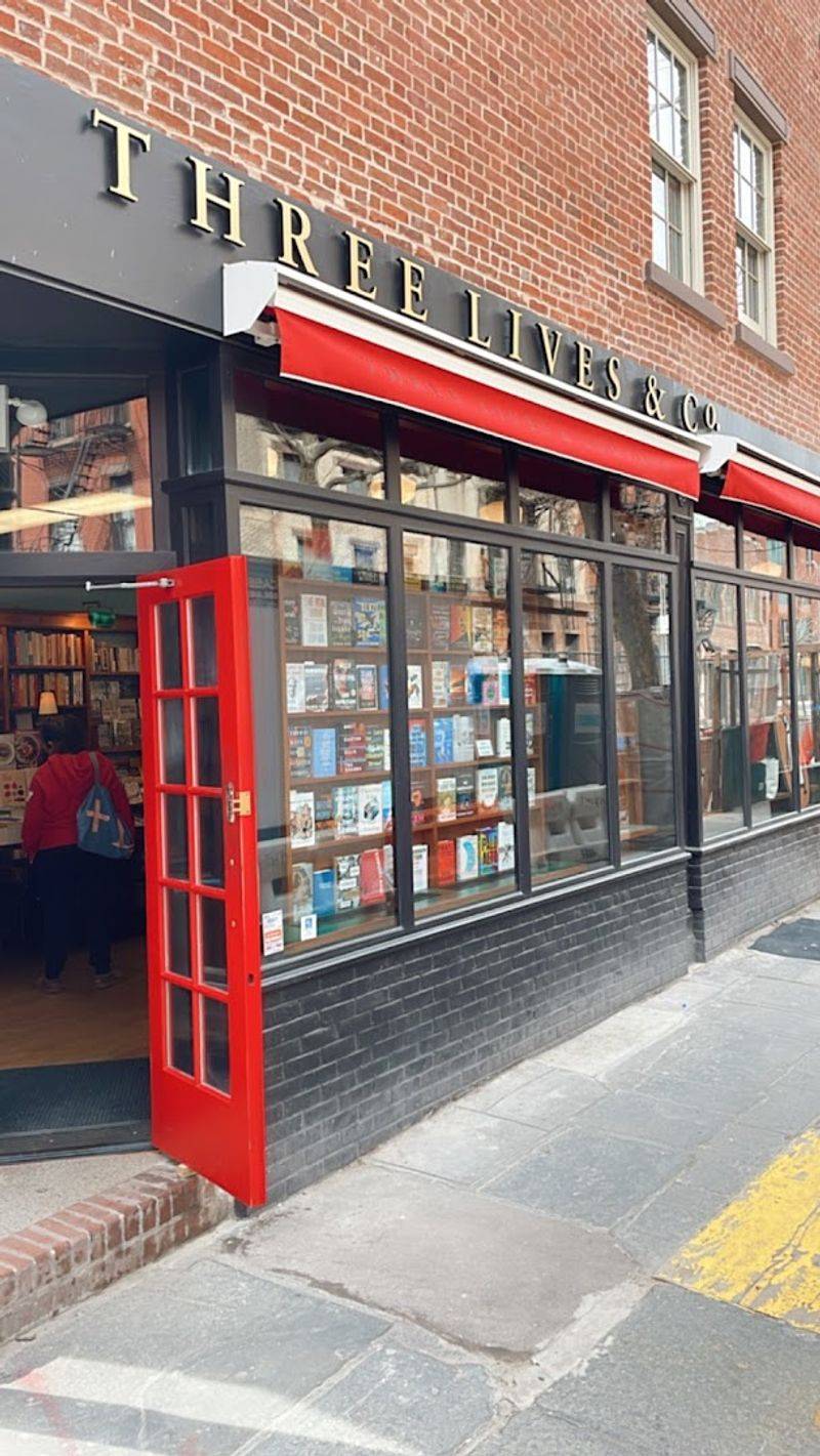 Three Lives & Company (West Village, Manhattan)