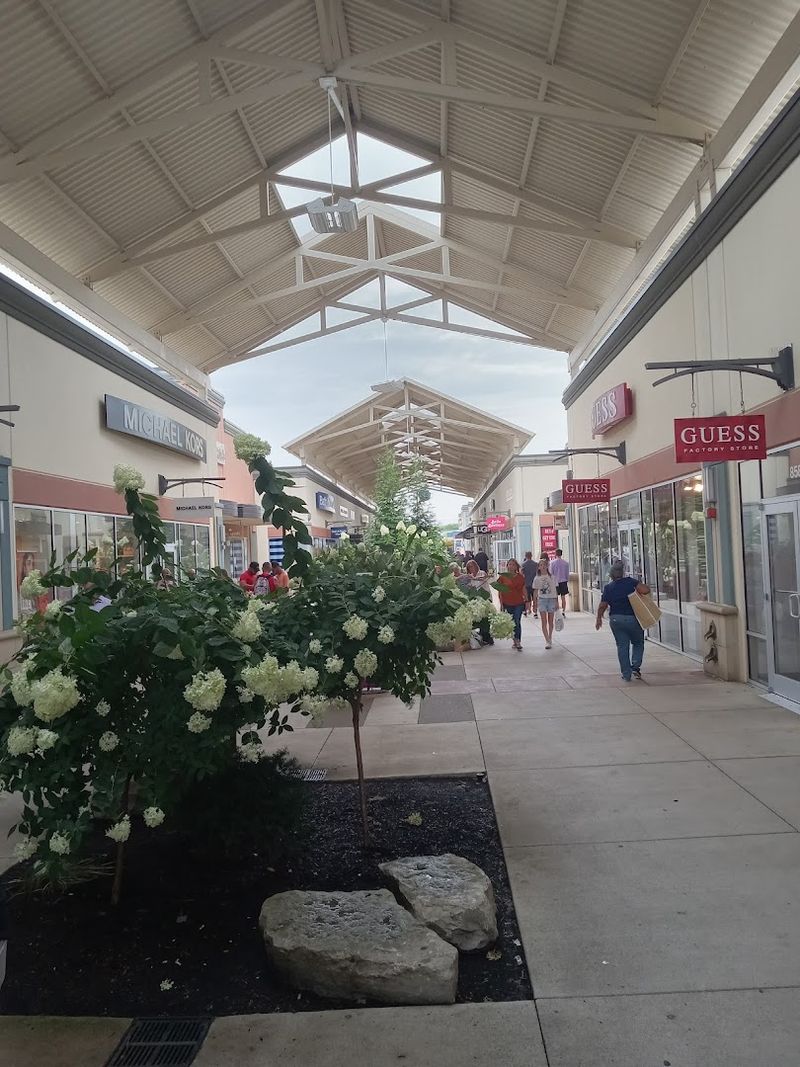 You Can Shop Comfortably In Different Seasons If You Plan Ahead